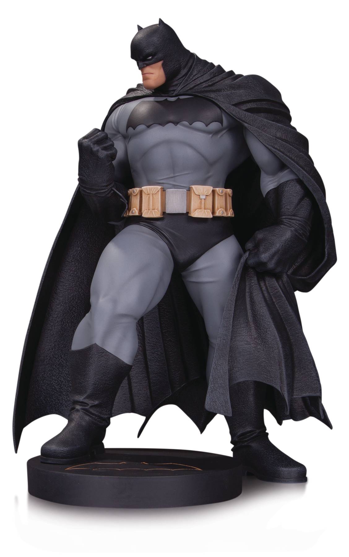 DC DESIGNER SERIES BATMAN BY ANDY KUBERT MINI STATUE